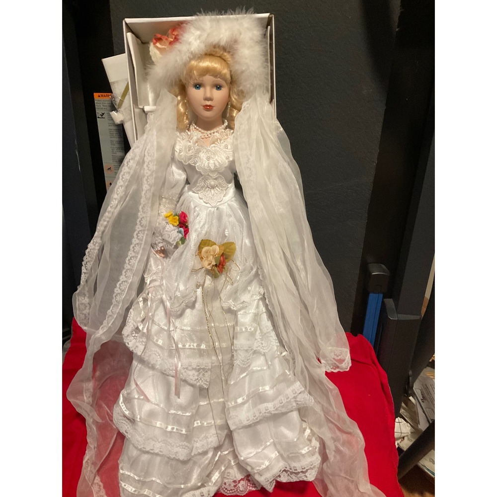 Chantell Collection Beatrice Limited Edition Porcelain Bride Doll COA 1/5000